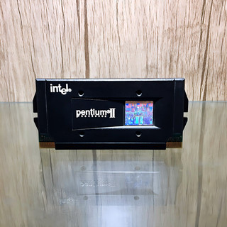 سی پی یو کارتی intel® Pentium II 350 MHz © 1997