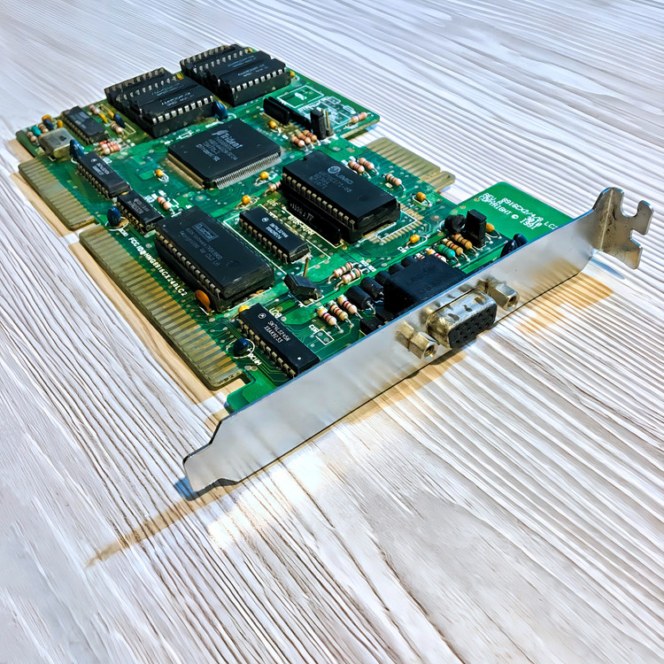 کارت گرافیک Trident TVGA8900C 512KB DRAM ISA 16 bit © 1991
