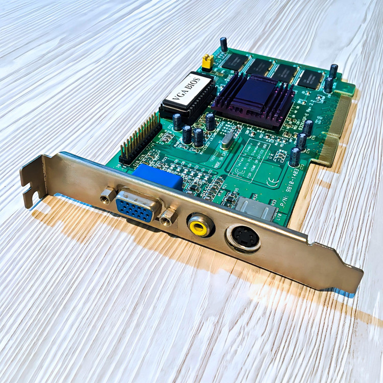کارت گرافیک SiS 6326 - 8MB SDR AGP © 1998