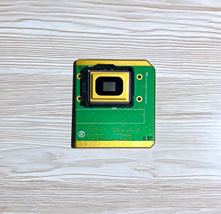 برد و چیپ پردازنده طلا Gold DLP – DMD Chip