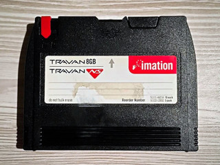 نوار کارتریج مغناطیسی imation ≈ Travan ▽ NS 8GB + Cover © USA