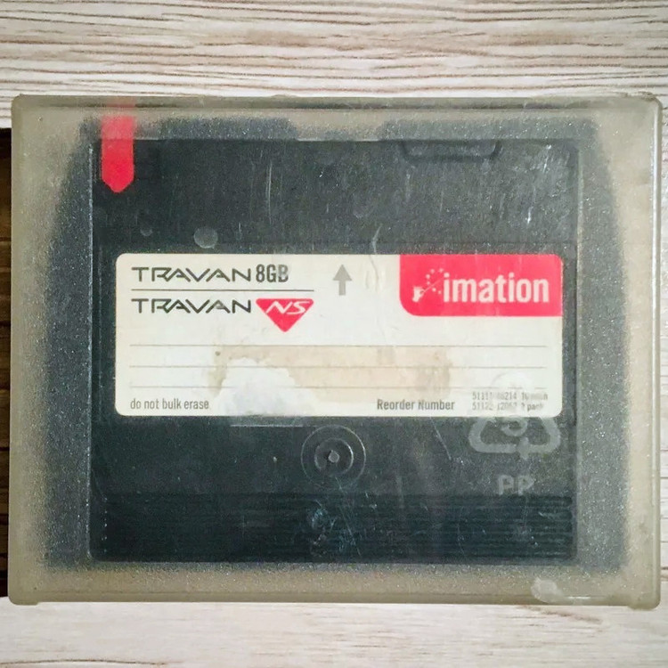 نوار کارتریج مغناطیسی imation ≈ Travan ▽ NS 8GB + Cover © USA